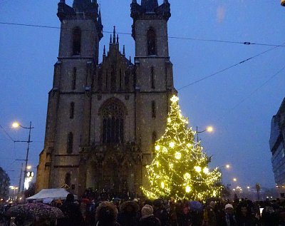 Rozsvícení vánočního stromu u kostela sv. Antonína v Praze 7
