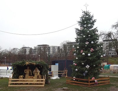 V parku Zahrádky ve Vysočanech 1