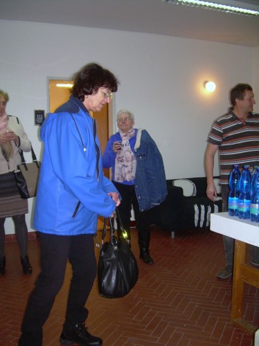 Ještě pověsit bundu