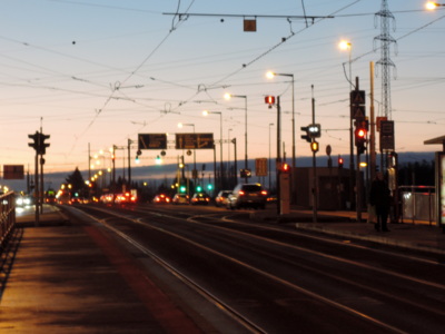 Sváteční podvečer ve velkoměstě.*