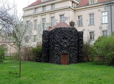 Grotta ve Vojanových sadech