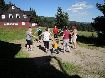 Tanečky seniorek i s juniorem *