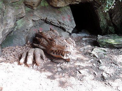 Hlídám vchod do jeskyně *