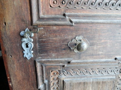 Klika k zámku do Zámku v Mníšku pod Brdy.*