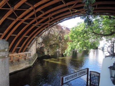 Dnes ráno pod Karlovým mostem