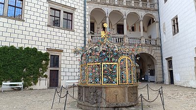 Slavnostně zdobí po celý rok... *