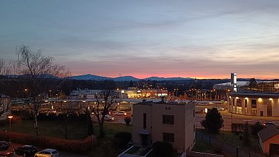 Když sluníčko zapadá za hory... *