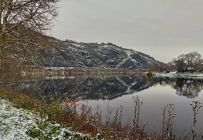 Praha-Sedlec na levém břehu Vltavy