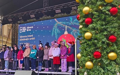 Zazpívejte si s námi