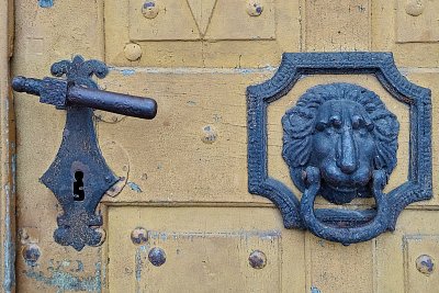 Otevřít dveře do starých časů*