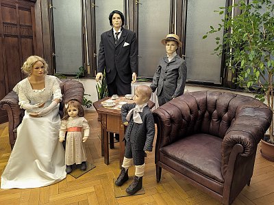 Rodinka za první republiky...*