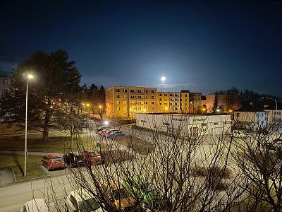 Dnes před čtvrtou ...