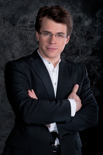 Jakub Hrůša by Zbynek Maderyc_m.jpg