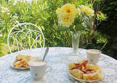 Podáváme s kávou nebo s čajem