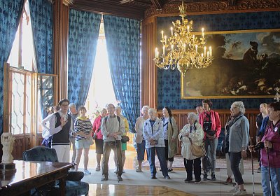 Ukáznění návštěvníci a profesionální průvodkyně