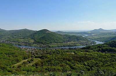 To je České středohoří (6) - Labe z vyhlídky Skalky