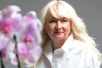 Objevila jsem sílu a ženskost, která není závislá na těle, říká lékařka Lenka Borská, která podstoupila mastektomii