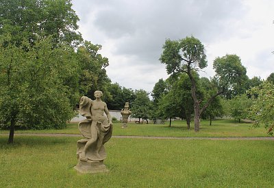 Ještě klášterní zahrady bývalého kapucínského kláštera