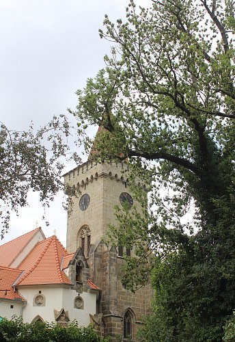 Farní kostel sv. Martina ve Slatiňanech