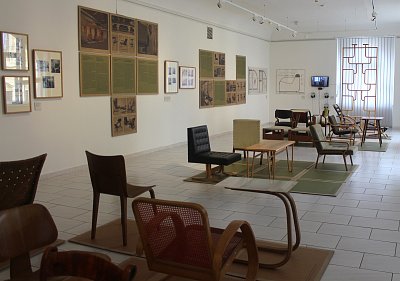 Nábytek vyrobený v Dřevopodniku Holešov