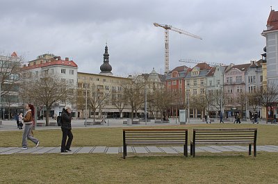 Na lavičky je nevlídno