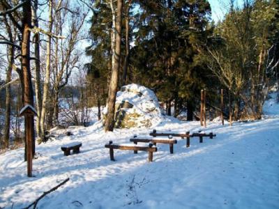 Odpočinkové místo u nás na stezce