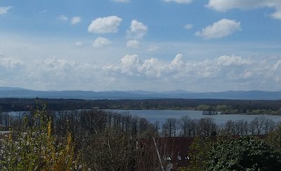 Výhledy na rybník Bezdrev