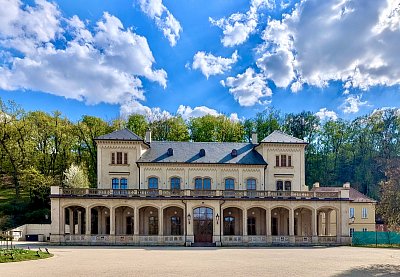 Bývalá Šlechtova restaurace ve Stromovce