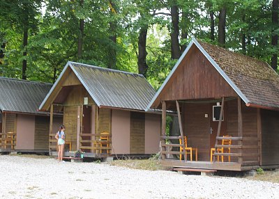 Tady se nám dobře spalo