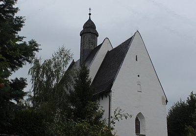 Památný kostel sv. Kříže z roku 1290