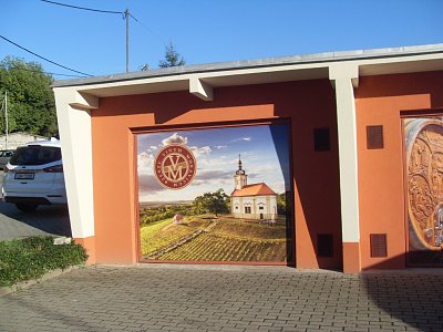 Zajímavé upoutávkové malby