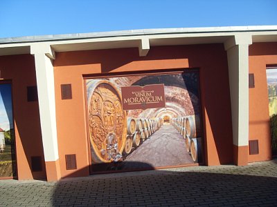 Ano, upoutávkové malby jsou pro mnohé neodolatelné ?