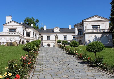 Zámek ve Slavičíně