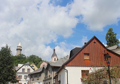 Blížíme se k náměstí