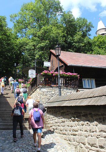 Ještě nahoru na trúbu