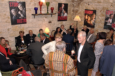 Divadlo Ungelt oslavilo 30 let. Darované židle poputují do nové divadelní kavárny