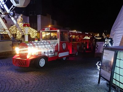 Sváteční vláček...