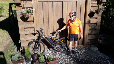 Vybavení na elektrokolo.jpg