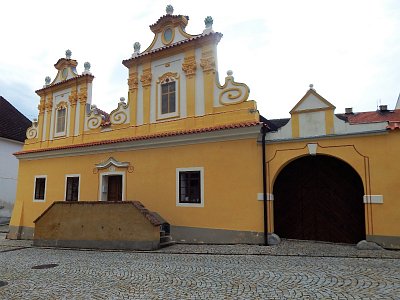 Barokní dům s náročnou štukovou výzdobou