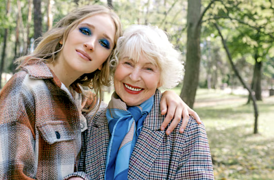 Mluví ve zkratkách. Rozumět vnoučatům je čím dál těžší