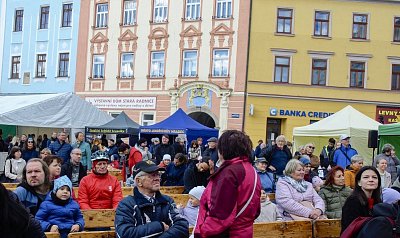 Brambory, kobzole, zemáky, jabka, erteple, zemčata