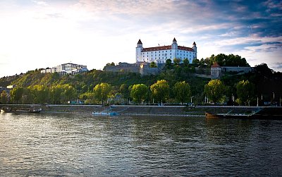 Pěšky do Bratislavy