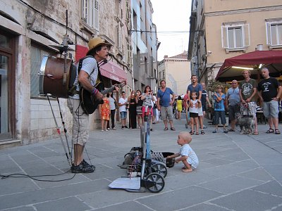 Písničky k létu patří,.....