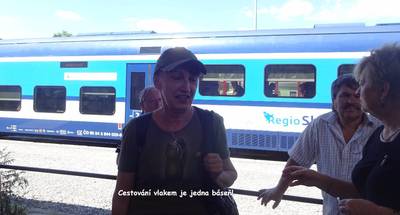 cestovani-vlakem-je-jedna-basen.jpg