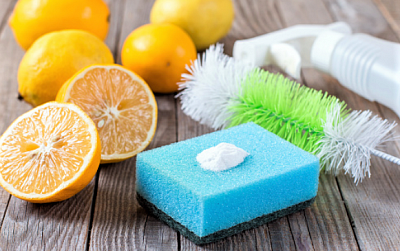 S jarním úklidem domácnosti může dobře pomoci obyčejný citron