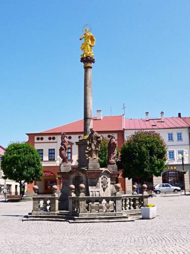 Mariánský sloup v Dobrušce