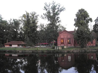 výletní restaurace na Ostrově