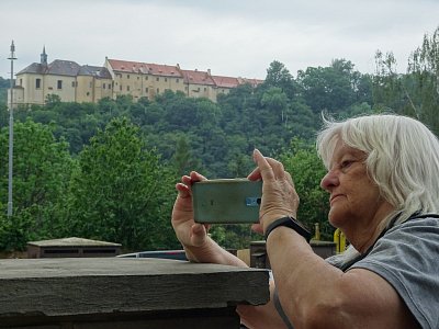 Co tam bude, mladá paní?