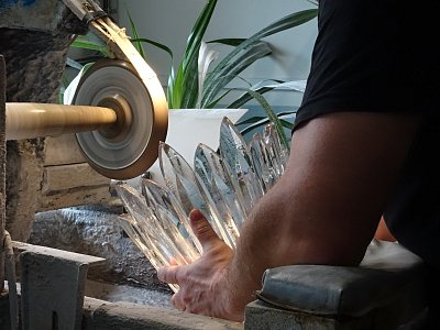 Váza má kolem 20 kg