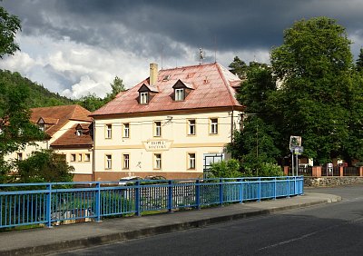 Hotel Roztoky